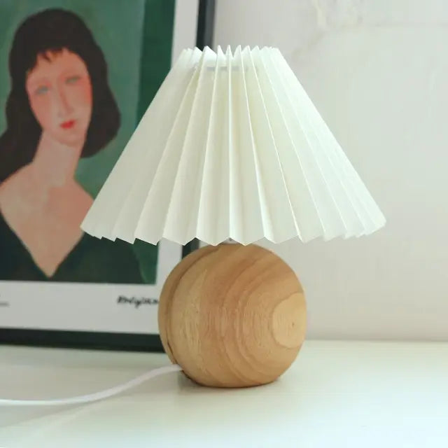 Antik plisseret – vintage bordlampe med læg